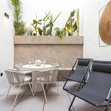 Magnificent Renovated 2Bd 2Bth Duplex With Backyard - City Centre マラガ エクステリア 写真